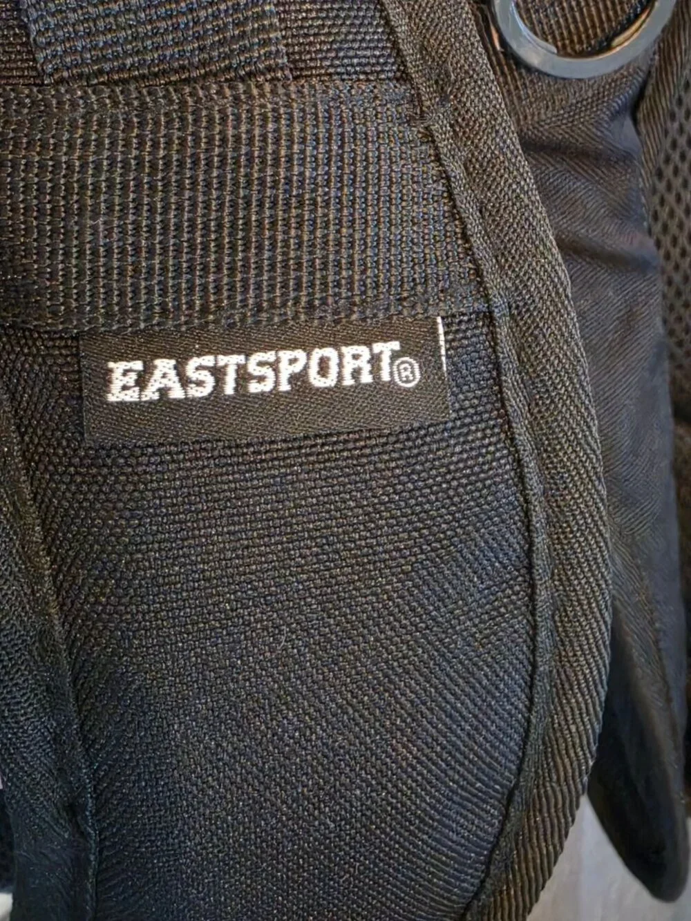 Eastsport Deep Ditsy Floral Raptor Expandable 19